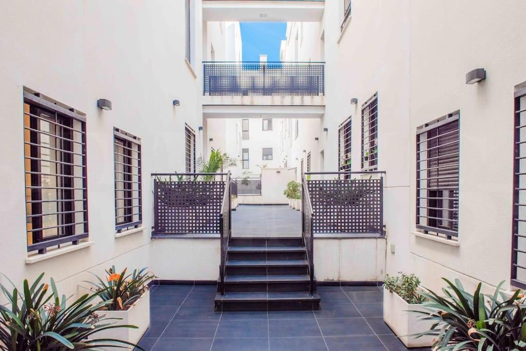 Relaxing Apartment With Parking In The Center By Rems Málaga Esterno foto