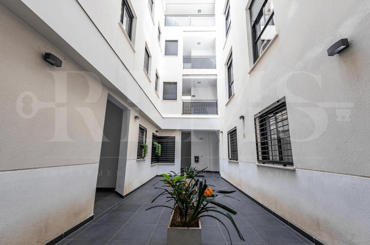 Relaxing Apartment With Parking In The Center By Rems Málaga Esterno foto